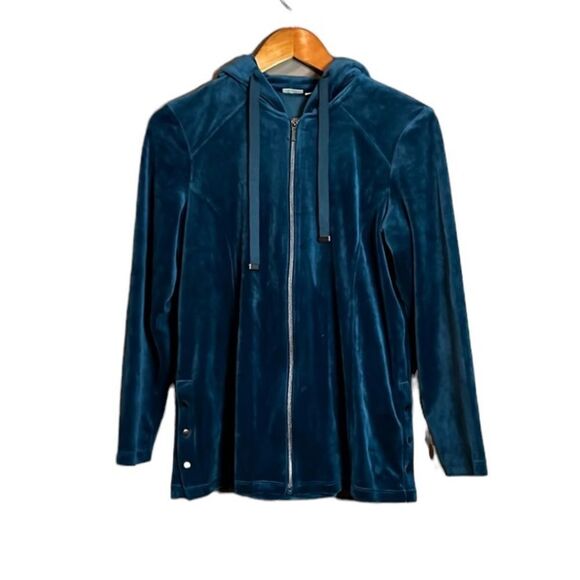 3 for $30! Chico’s velour zipper sweater. - Picture 1 of 9